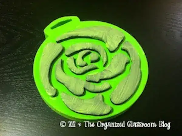 Flower Chair Pocket Stencil