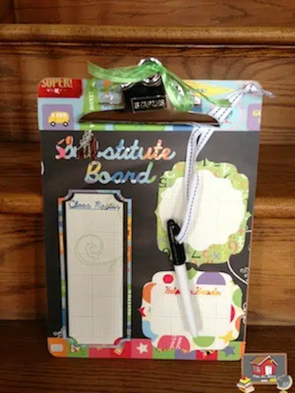 Free Dog Themed Reading Log and Sub Clipboard Idea!